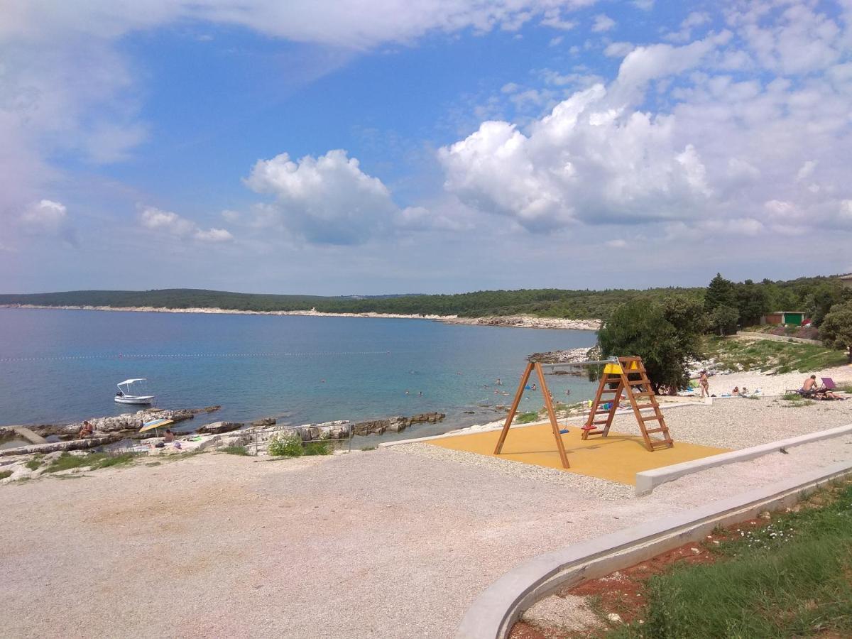 Apartament Laura Koromačno Zewnętrze zdjęcie